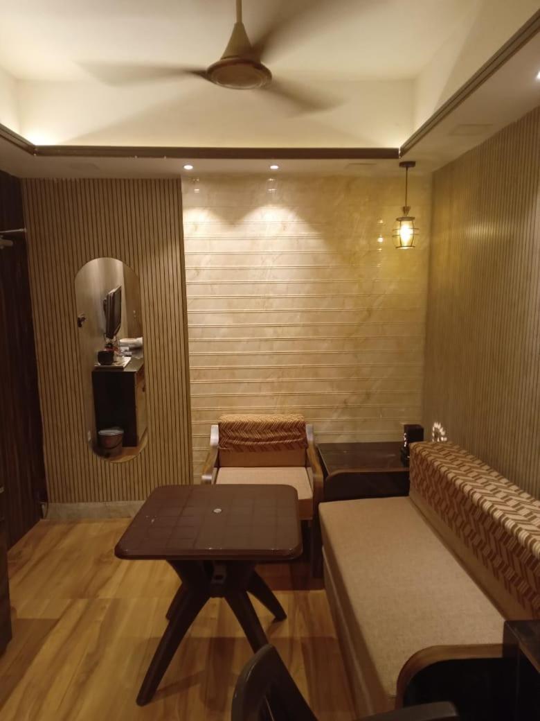 Ostro Inn Studio Apartment Kalkuta Zewnętrze zdjęcie
